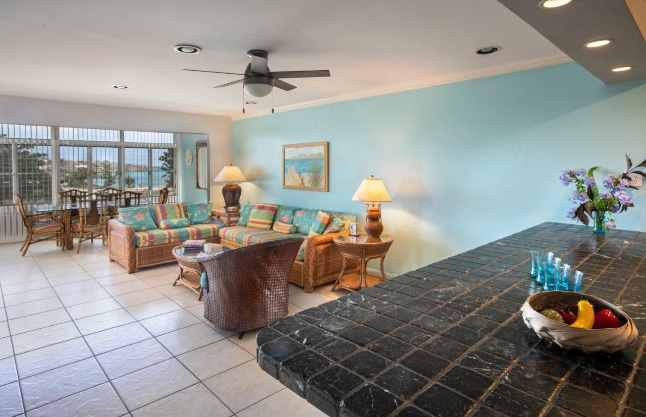 Beachfront At Crystal Cove East End  Exterior photo