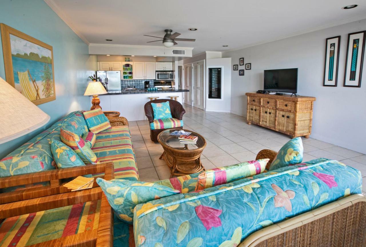 Beachfront At Crystal Cove East End  Exterior photo